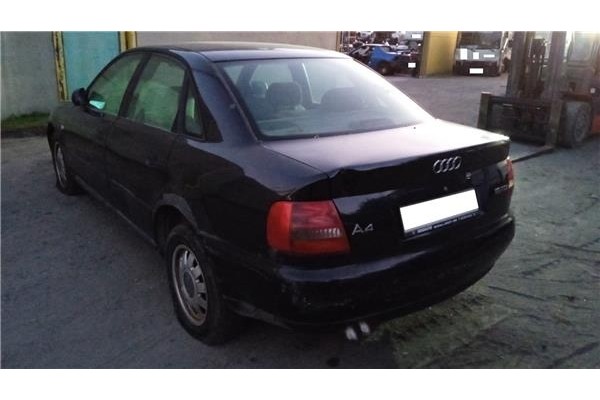 audi a4 berlina (b5) del año 2000