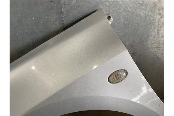 Recambio de aleta delantero izquierda para peugeot 307 (3a/c) 2.0 hdi 90 referencia OEM IAM 7840K8  