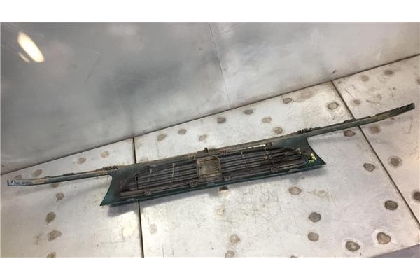 Recambio de rejilla capo para seat ibiza (6k1) 1.9 sdi referencia OEM IAM 6K0854643  