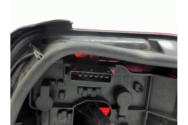 Recambio de piloto trasero izquierdo para citroen xsara berlina referencia OEM IAM 6350J5 2201363 6350P0 , CITROËN | 25340701 , 