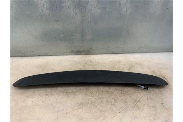 Recambio de aleron trasero para citroen c4 berlina 1.6 hdi referencia OEM IAM 8742Q8  