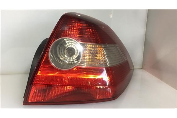 Recambio de piloto trasero derecho para renault megane ii sedán (lm0/1_) 1.9 dci (lm0g, lm1g, lm2c) referencia OEM IAM   