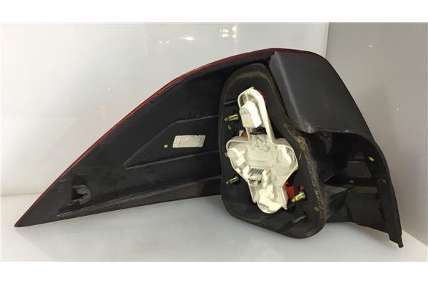 Recambio de piloto trasero derecho para renault megane ii sedán (lm0/1_) 1.9 dci (lm0g, lm1g, lm2c) referencia OEM IAM   