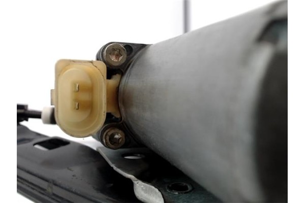 Recambio de mecanismo elevalunas delantero derecho para bmw serie 3 berlina (e46) 2.0 320d referencia OEM IAM 676283620640  