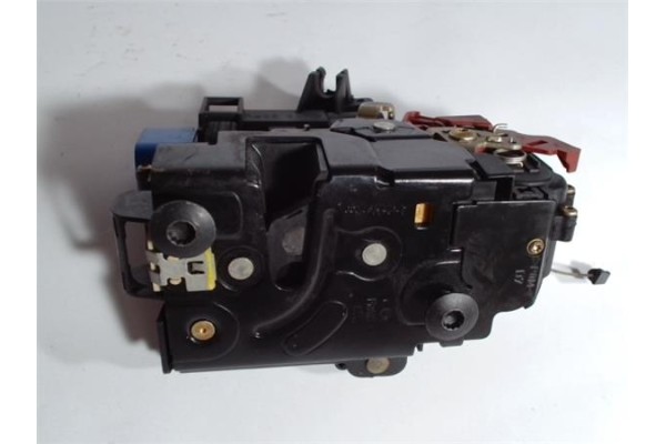 Recambio de cierre electromagnetico delantero derecho para volkswagen golf v (1k1) 1.9 tdi referencia OEM IAM 3D1837016  3D18370