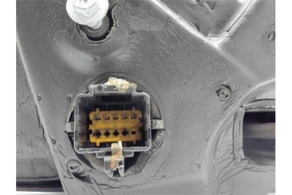 Recambio de retrovisor electrico izquierdo para renault megane ii berlina 5p referencia OEM IAM   