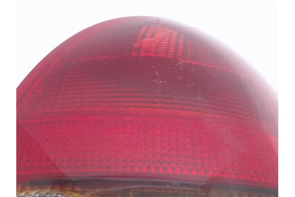 Recambio de piloto trasero derecho para opel corsa b referencia OEM IAM  67732660 