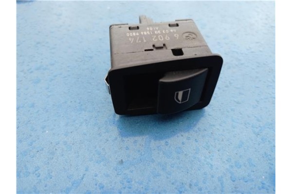 Recambio de mando elevalunas trasero derecho para bmw serie 3 touring (e46) 2.2 320i referencia OEM IAM 61316902174 6902174 