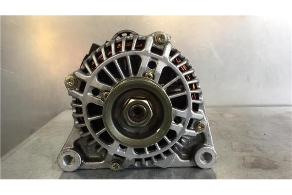 Recambio de alternador para citroen xsara berlina 1.9 d referencia OEM IAM 9635772780 A002TB4791B 