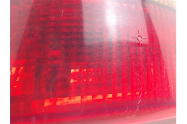 Recambio de piloto trasero izquierdo para opel corsa b referencia OEM IAM 1222025  