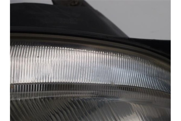 Recambio de faro delantero dcho para opel corsa b referencia OEM IAM 1216487  