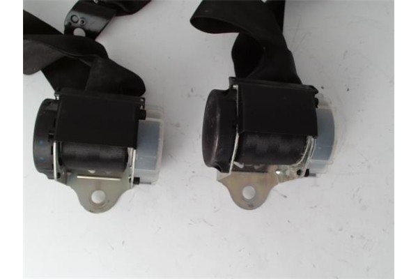 Recambio de juego cinturones trasero para volkswagen polo iv (9n1) 1.2 12v referencia OEM IAM 6Q0857805ARAA 6Q0857806ARAA 