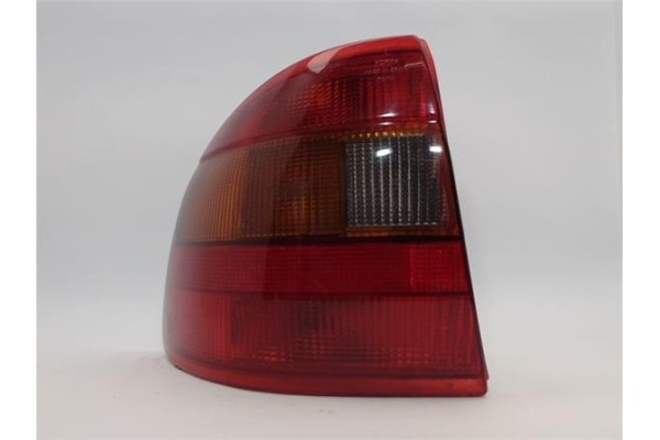 Recambio de piloto trasero izquierdo para opel astra f berlina (1991) 1.6 i 16v referencia OEM IAM   