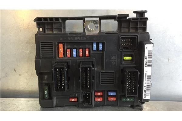 Recambio de caja fusibles/rele para citroen berlingo 2.0 hdi collection combi referencia OEM IAM 9650618580 U118470002 
