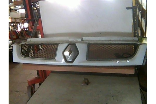 Recambio de rejilla capo para renault trafic ii furgón 1.9 29 lsob referencia OEM IAM   