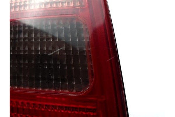 Recambio de piloto trasero izquierdo para audi a6 berlina (4b2) 2.5 tdi referencia OEM IAM 4B5945095 2211505 4B9945095 , AUDI