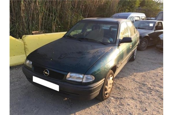 opel astra f berlina (1991) del año 