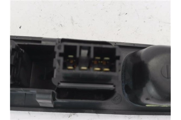 Recambio de mando elevalunas delantero izquierdo para peugeot 307 (3a/c) 2.0 hdi 90 referencia OEM IAM PA6615FV  