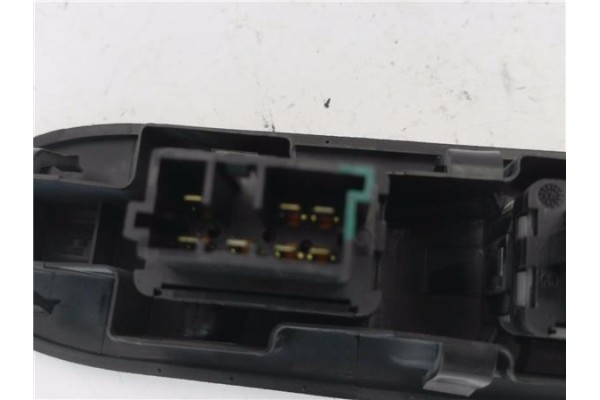 Recambio de mando elevalunas delantero izquierdo para peugeot 307 (3a/c) 2.0 hdi 90 referencia OEM IAM PA6615FV  