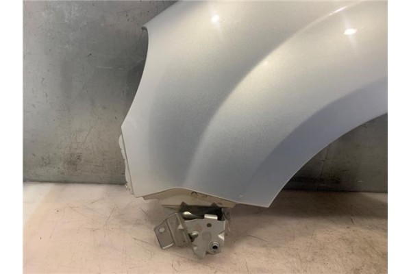 Recambio de aleta delantero izquierda para renault kangoo i (f/kc0) 1.5 dci (kc07) referencia OEM IAM 7751718631  