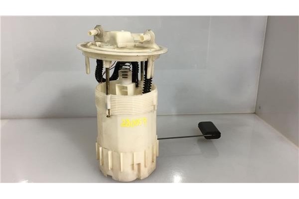 Recambio de bomba combustible para renault megane ii (bm0/1_, cm0/1_) 1.9 dci (bm0g, cm0g) referencia OEM IAM   