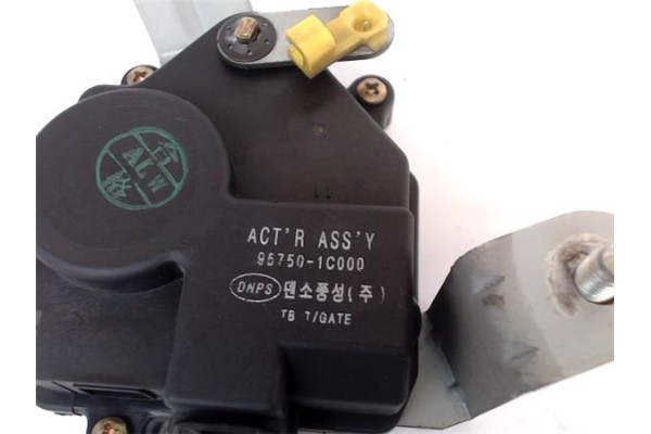 Recambio de cerradura porton para hyundai getz (tb) 1.5 crdi referencia OEM IAM 957501C000  