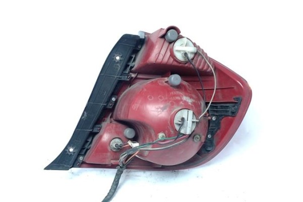 Recambio de piloto trasero izquierdo para hyundai accent (lc) referencia OEM IAM 9240125510  