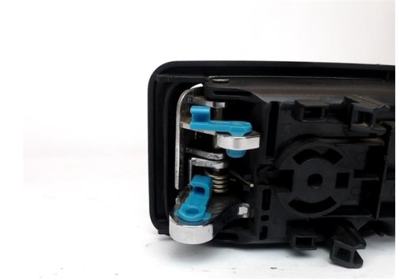 Recambio de manilla int. puerta delantero derecha para hyundai getz (tb) 1.5 crdi referencia OEM IAM 826201C020  
