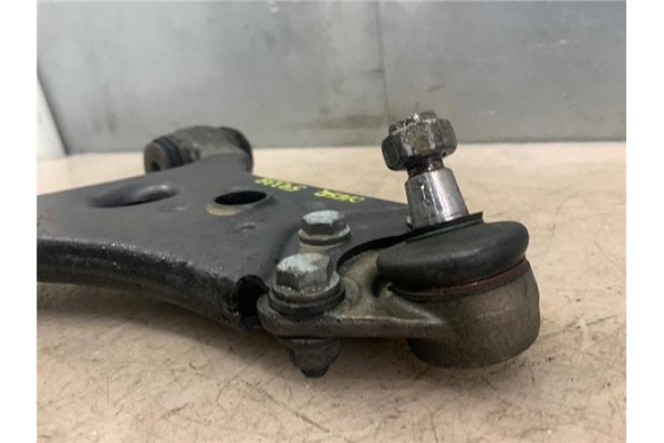 Recambio de brazo suspension delantero izquierdo para mercedes-benz clase b (bm 245) 2.0 180 cdi (245.207) referencia OEM IAM A1