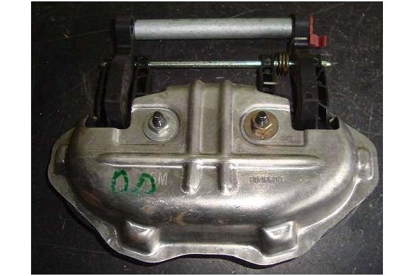 Recambio de maneta exterior delantero derecha para opel corsa c 1.4 referencia OEM IAM 5138139  