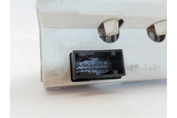 Recambio de reloj horario para peugeot 206 berlina (1998) 1.4 i referencia OEM IAM 9647409777  