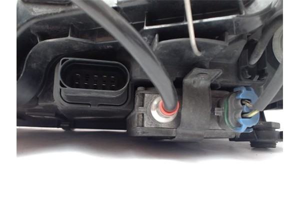 Recambio de faro delantero dcho para audi a6 berlina (4b2) 2.5 tdi referencia OEM IAM 5DV00776015 14846800 