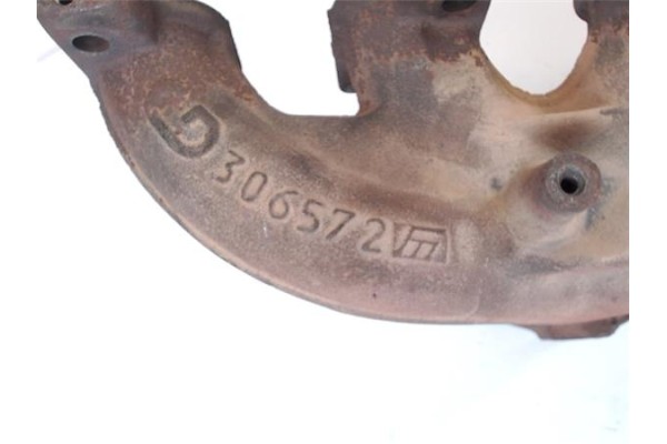 Recambio de colector escape para citroen xsara berlina 1.6 i referencia OEM IAM 306572  