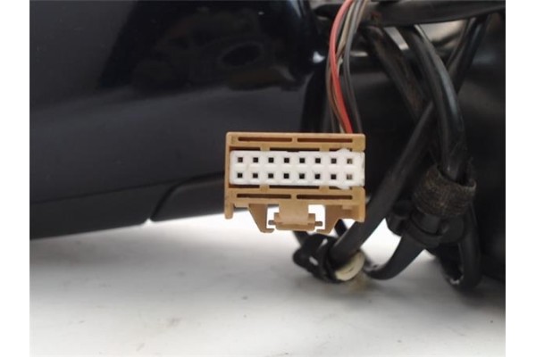 Recambio de retrovisor electrico derecho para audi a4 berlina (8e) referencia OEM IAM   
