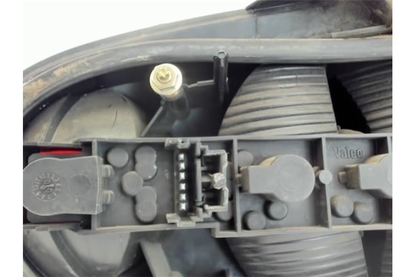 Recambio de piloto trasero derecho para renault megane i fase 2 coupe (da...) referencia OEM IAM   