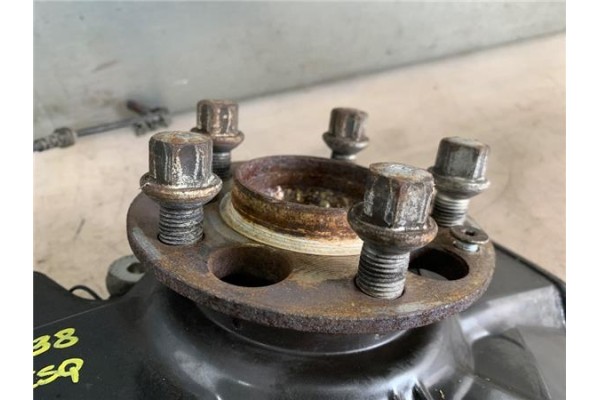 Recambio de mangueta delantero izquierda para mercedes-benz clase b (bm 245) 2.0 180 cdi (245.207) referencia OEM IAM A169330072