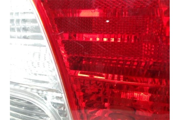 Recambio de piloto trasero izquierdo para kia carens (rs) referencia OEM IAM   