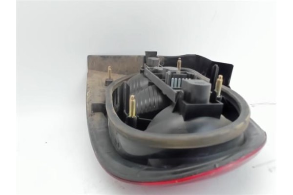 Recambio de piloto trasero izquierdo para renault megane i fase 2 coupe (da...) referencia OEM IAM   