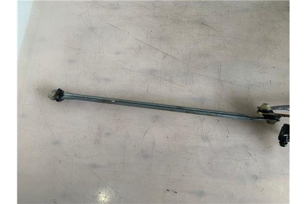 Recambio de varillaje limpiaparabrisas para nissan pickup (d22) 2.5 d 4wd referencia OEM IAM 2885001G60  