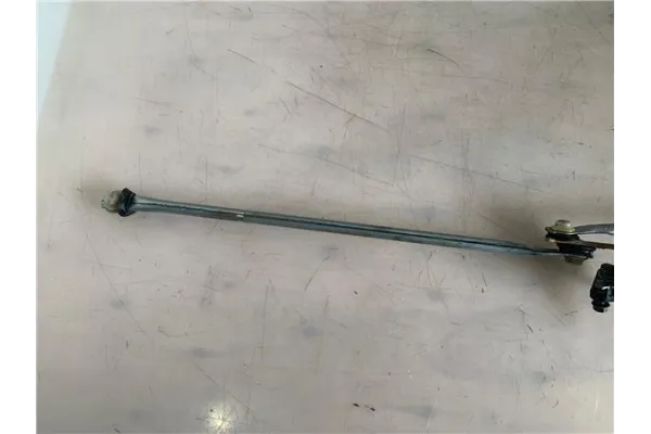 Recambio de varillaje limpiaparabrisas para nissan pickup (d22) 2.5 d 4wd referencia OEM IAM 2885001G60  