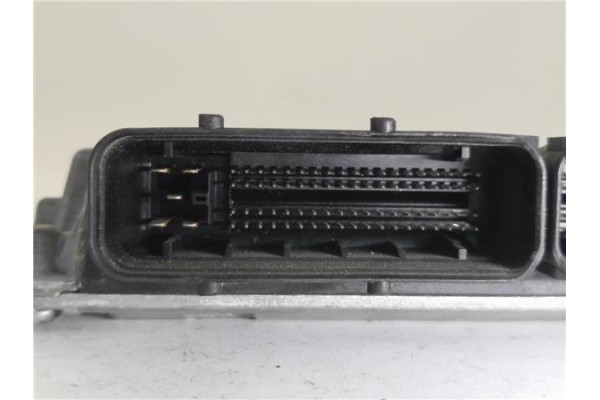 Recambio de centralita para volkswagen polo iv (9n1) 1.2 12v referencia OEM IAM 03E906033AK 5WP4423603 