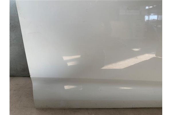 Recambio de puerta delantero derecha para citroen c3 1.4 attraction referencia OEM IAM 9004CG  