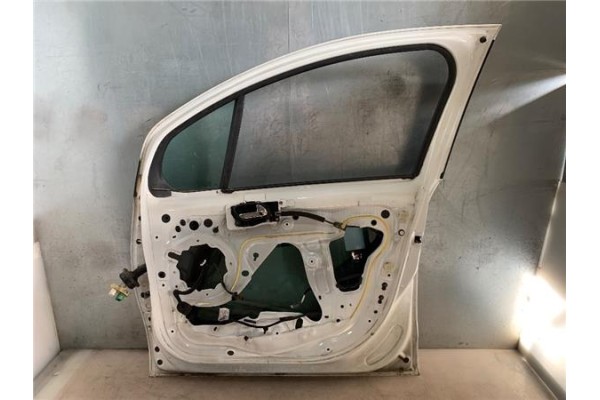 Recambio de puerta delantero derecha para citroen c3 1.4 attraction referencia OEM IAM 9004CG  