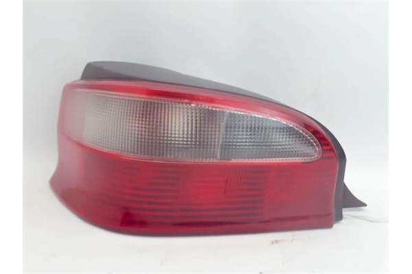 Recambio de piloto trasero izquierdo para citroen saxo referencia OEM IAM 6350F7  