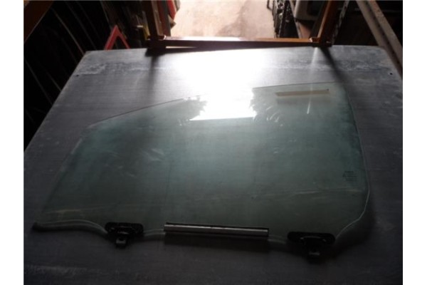 Recambio de luna puerta delantero izquierda para toyota yaris (ksp9/scp9/nlp9)(2005) 1.3 vvt-i referencia OEM IAM   