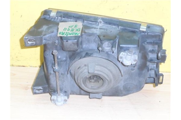 Recambio de faro delantero dcho para mitsubishi montero (v20/v40) 2.8 td (v46w) referencia OEM IAM 11037746 MB831068 