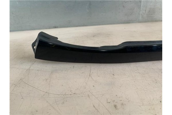 Recambio de moldura aleta delantero derecha para renault grand scenic iv 1.2 tce referencia OEM IAM 641340859R  