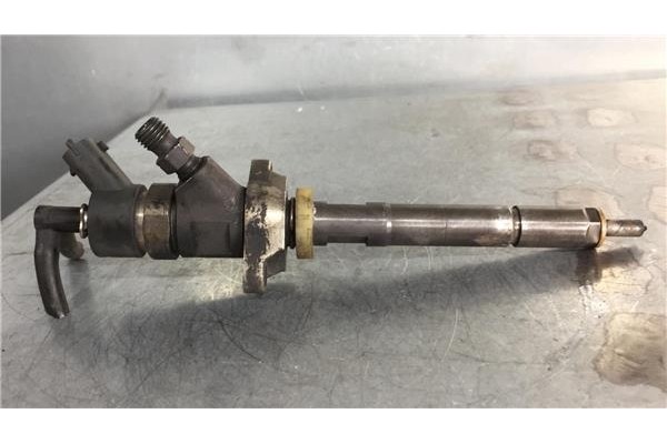 Recambio de inyector para citroen c4 picasso 1.6 hdi referencia OEM IAM 01102328480 2853128452401 