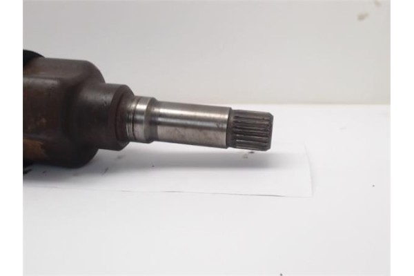Recambio de palier delantero derecho para citroen c3 1.4 i referencia OEM IAM 9638016480  