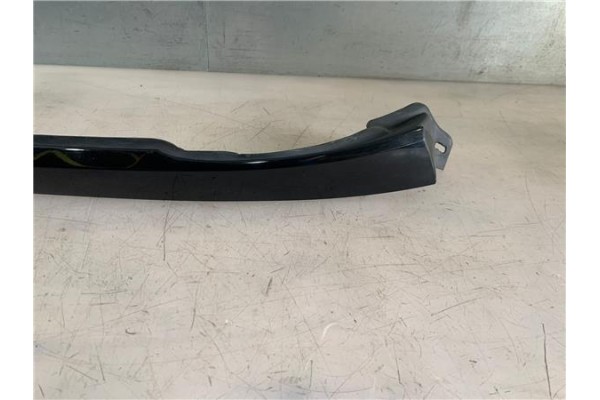 Recambio de moldura aleta delantero izquierda para renault grand scenic iv 1.2 tce referencia OEM IAM 641351830R 641C12177R 